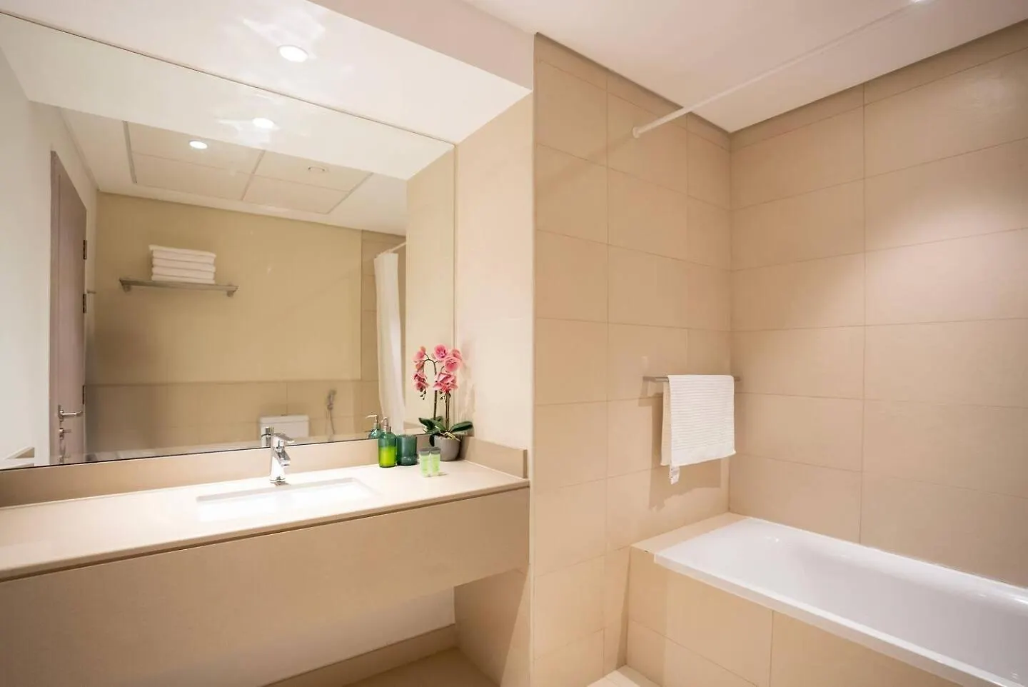 2Br Spacious Apt At Yas Island 아부다비